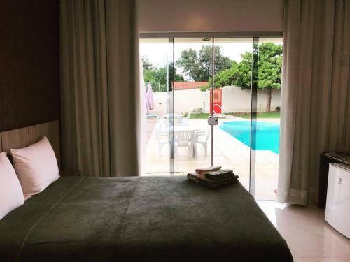 Hostal Suites Bougainville
