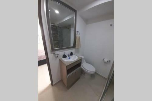 Fresco Y C�modo Apartamento En Ricaurte