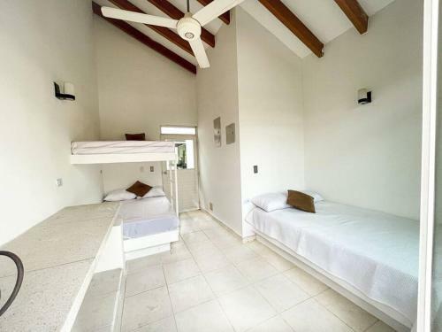 Increible Villa Campestre En Ricaurte Cundinamarca