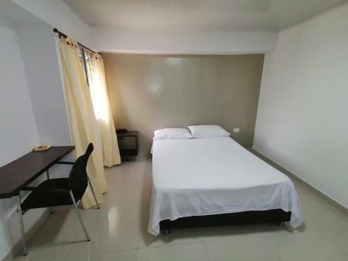Hotel Kairos Santo Tomas