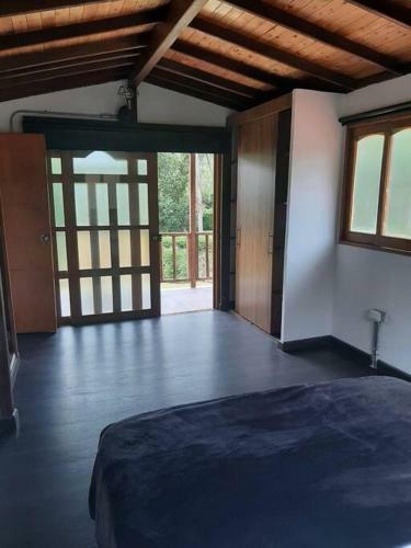 Caba�a Tranquila Y Comoda Con Chimenea Interior
