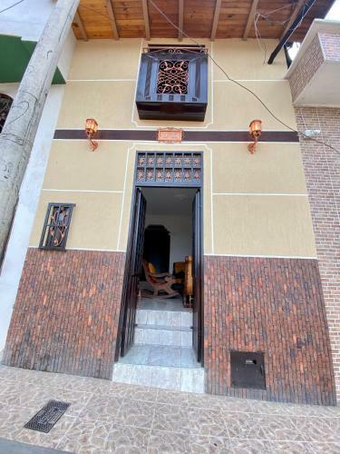 Casa R�stica Con Terraza, En El Coraz�n Del Pueblo