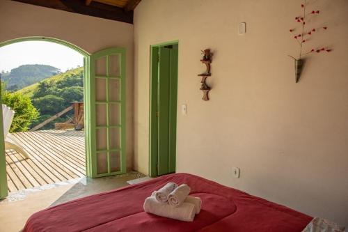 Chal� Master Com Piscina de Borda Infinita