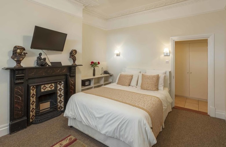Hostal Melrose House