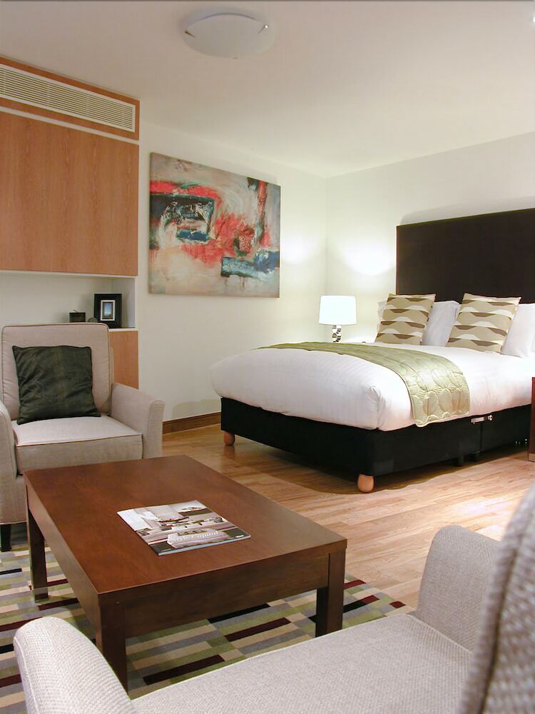 Kings Wardrobe Apartments By Bridgestreet