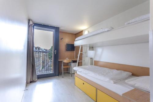 Hostal Horizons Accommodation