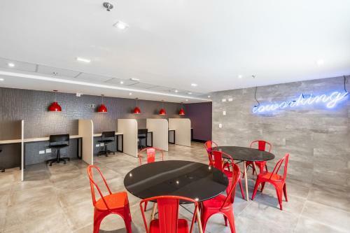 Apartamento Studio Garibaldi - Central - Ayn024