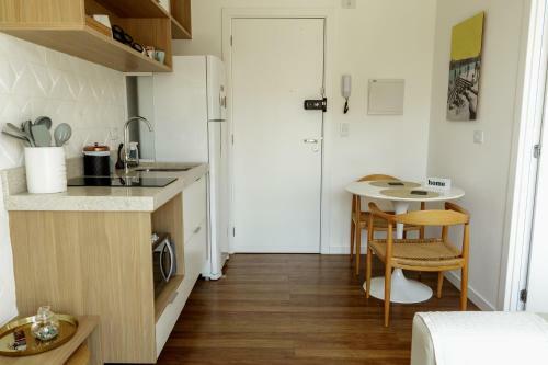 Apartamento O Melhor Do Alto Da XV Com Sacada E Garagem