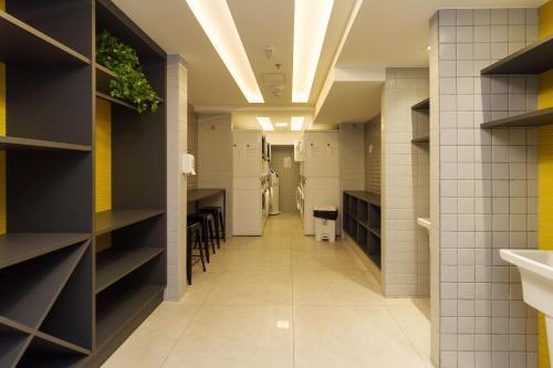 Apartamento Moderno E Tranquilo - Studio No Centro - Ayn031