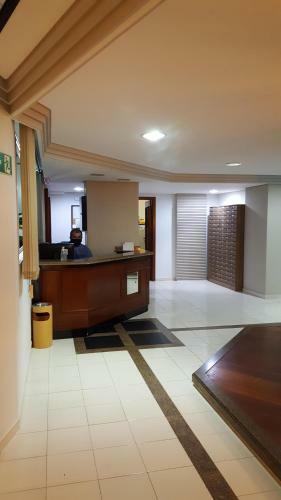 �timo Apartamento No Centro Mobiliado E Com Garagem