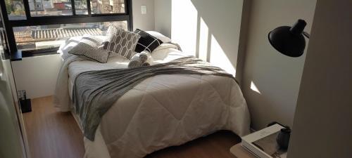 Apartamento Studio Sol Da Tarde Centro Cwb- Ayn066