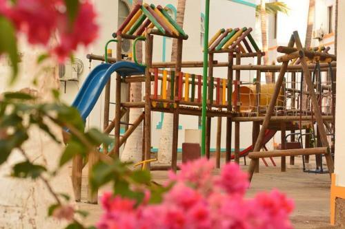 Apartamentos La Mansi�n - Issa Carrillo