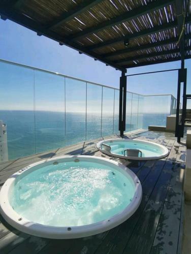 Apartamento ***ocean Front View Condo***