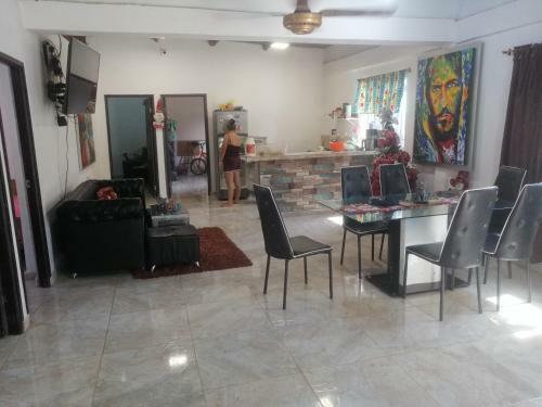 Hostal Caba�a Emmanuel