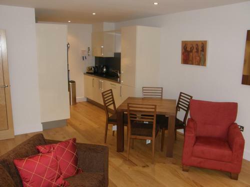 Your Space Apartments ? Hamiltons