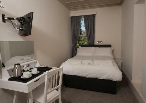 Hostal Dawson House Hotel - Guest House