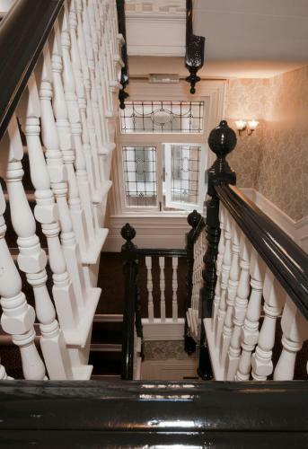 Hostal Dawson House Hotel - Guest House