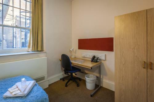 Hostal Lse Passfield Hall