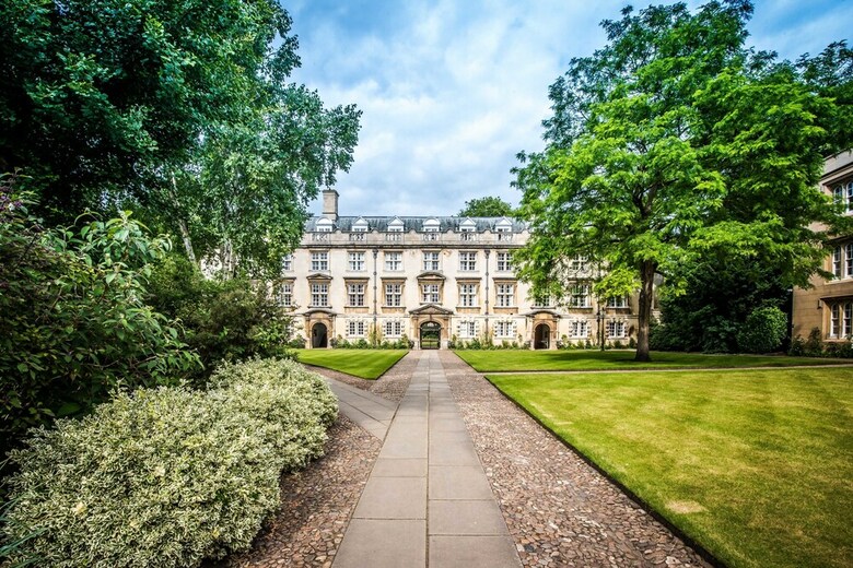 Bed & Breakfast Christs College Cambridge