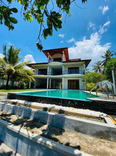 Hostal Villa Riverside