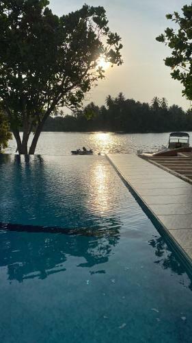 Hostal Villa Riverside