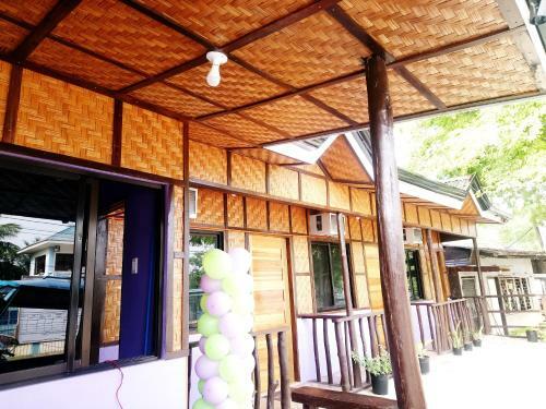 Hostal In-n-out Hostel