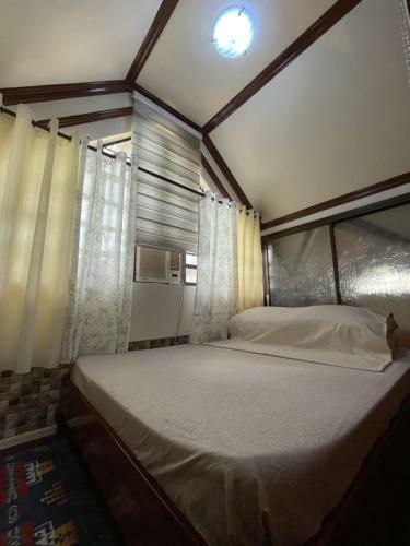 Resthouse Fully Airconditioned W/ Private Parking