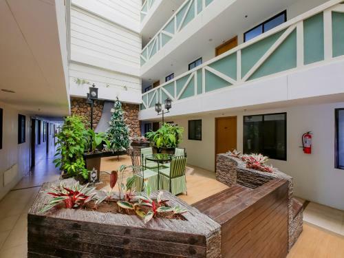 Hotel Oyo 825 Stay Plus Tagaytay