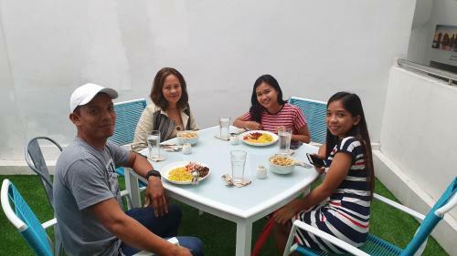 Bed & Breakfast The Nest, Tagaytay
