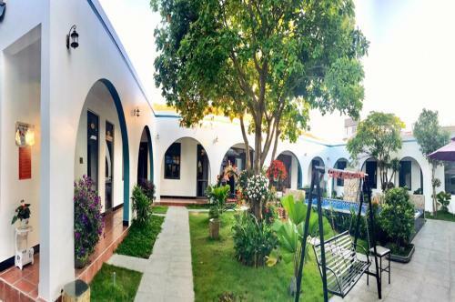 Tropical Homestay Ph� Y�n