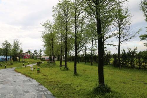 Qian Qian Riverside B&B