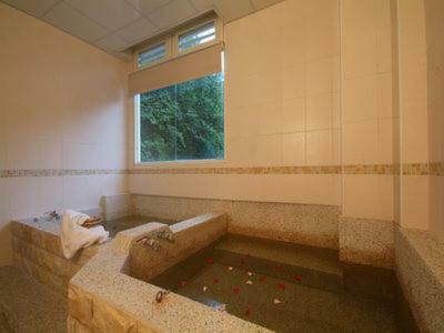 Victoria Hotspring Resort