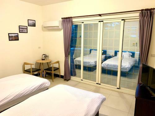 Dolphin Bay II - Ocean View Homestay