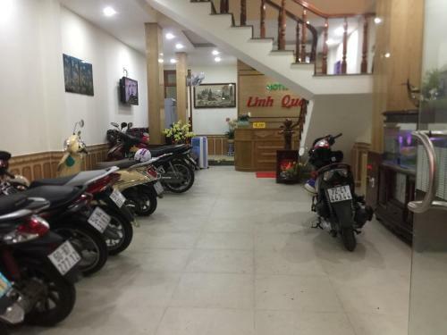 Hotel Nh� Ngh? Linh Qu�n