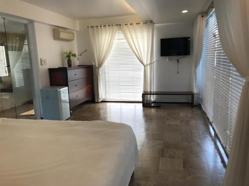 Nice Apartment In Back Beach 1402