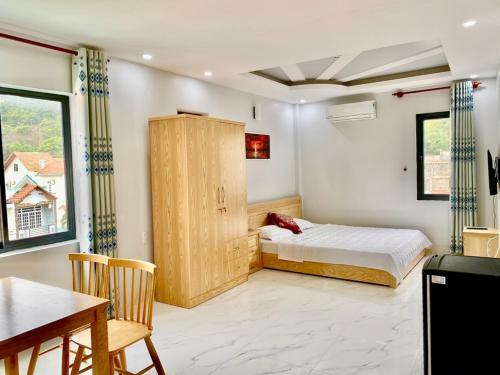 Ninh Giang Hotel