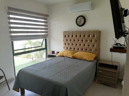 Habitaci�n Con Ba�o Entrada Independientes C�moda