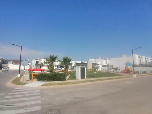 Habitaci�n Con Ba�o Entrada Independientes C�moda