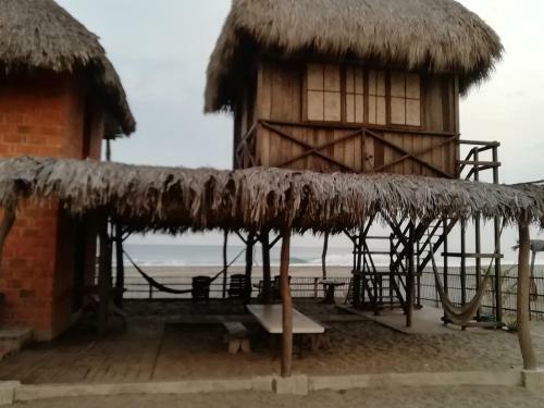 Caba�as Atardecer