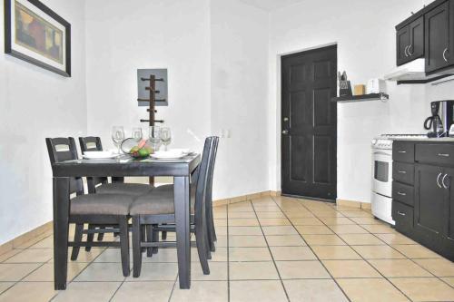 Apartamento New Studio In Downtown Super High Internet 200