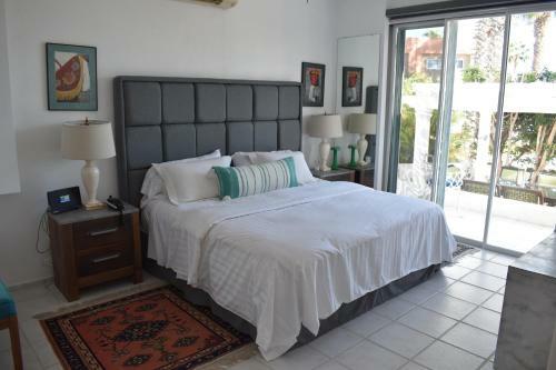 Work Remotely & Relax In Beautiful 3bd Home