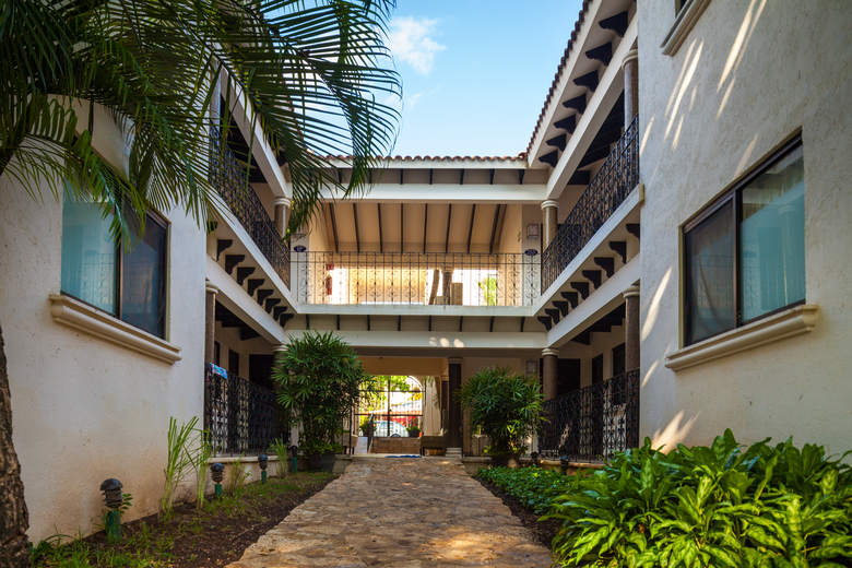 Nina Hotel & Beach Club