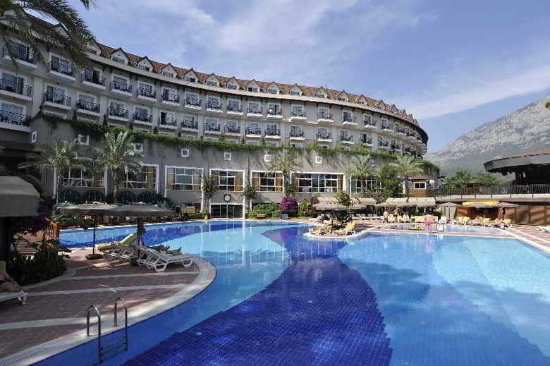 Hotel Amara Wing Resort
