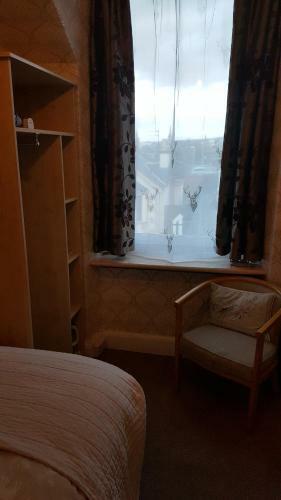 Hostal Ivanhoe Guest House