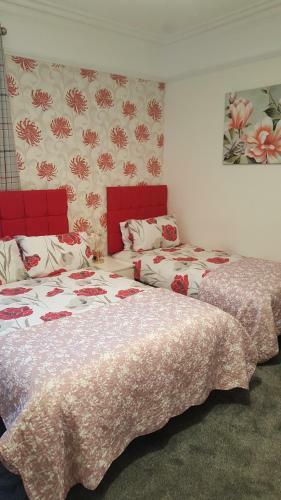 Hostal Ivanhoe Guest House