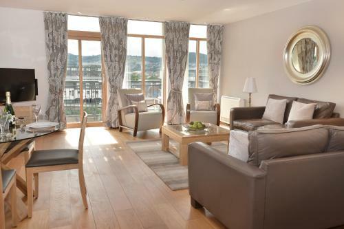 Highland Apartments