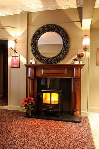 Chieftain Hotel