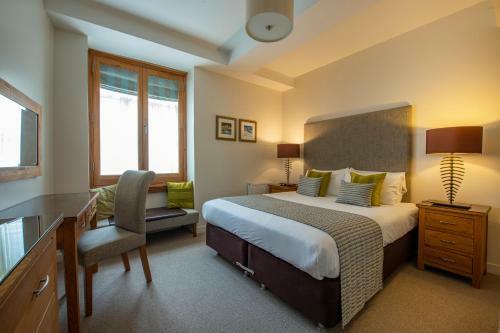 Apartamentos Inverness City Suites