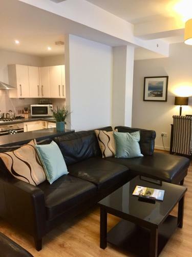 Apartamentos Inverness City Suites