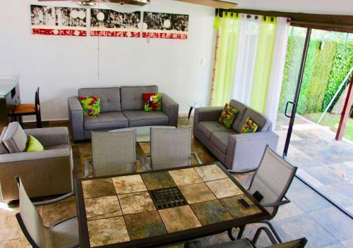 Casa Con Alberca Junto Al Lago